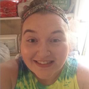 Meet your Posher, Olivia